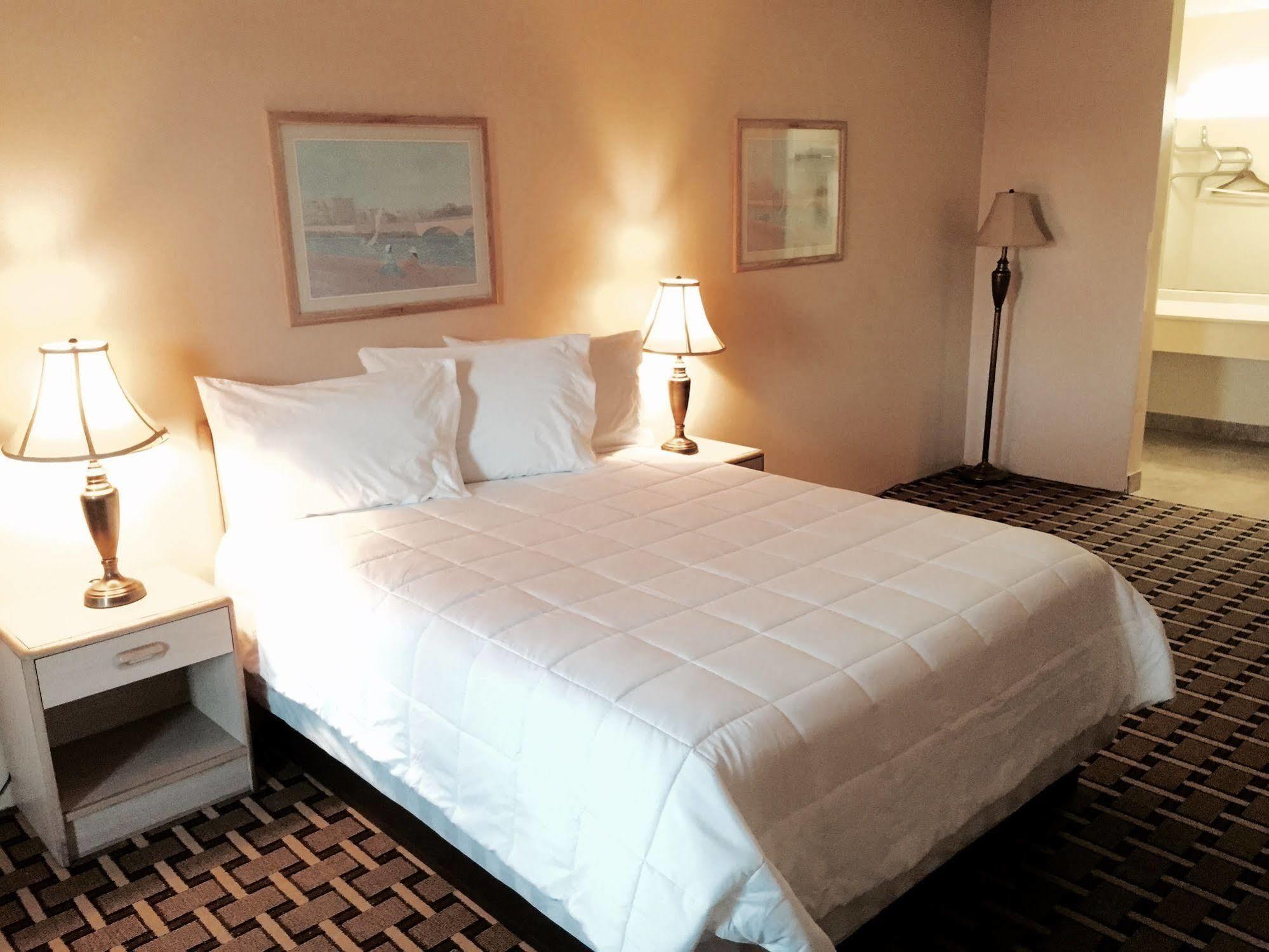 Palms Garden Inn Ellisville Eksteriør bilde